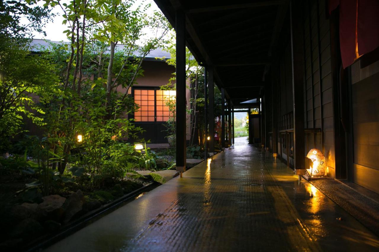 Yufuin Kaze No Mori Hotel Exterior foto